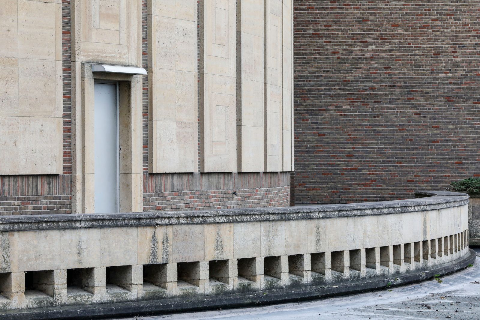 A Closer Look: In Kleinhans Music Hall, architecture that suggests music